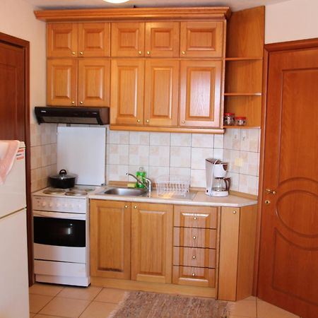 Matina'S Apartments Prínos Cameră foto