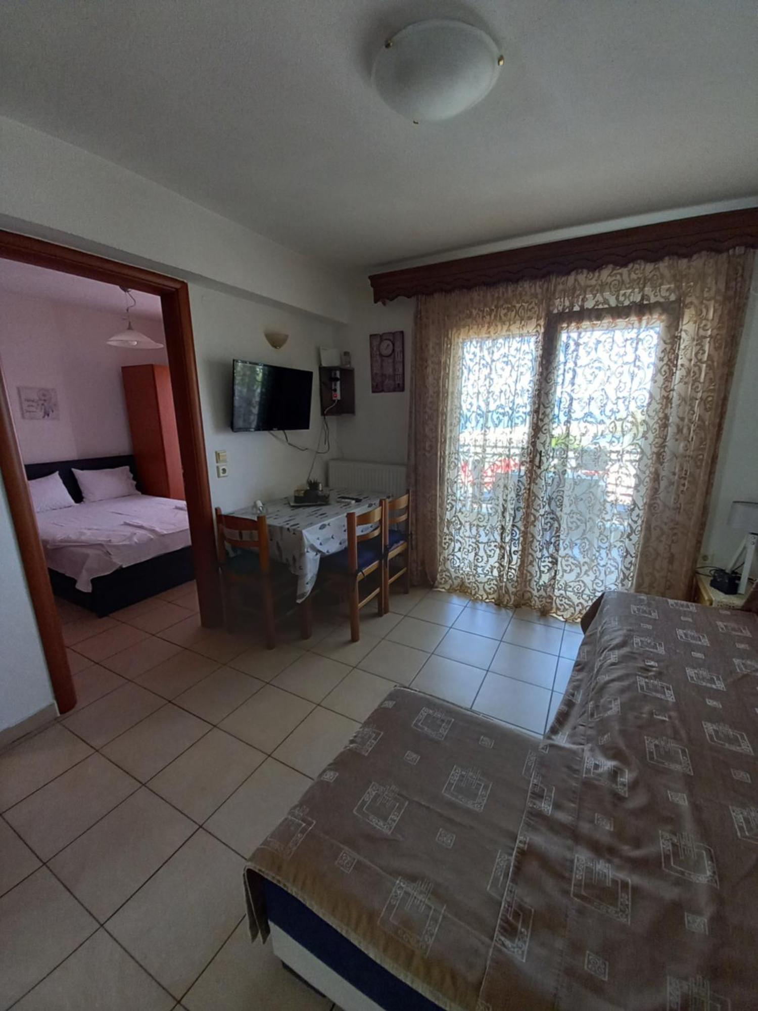 Matina'S Apartments Prínos Cameră foto