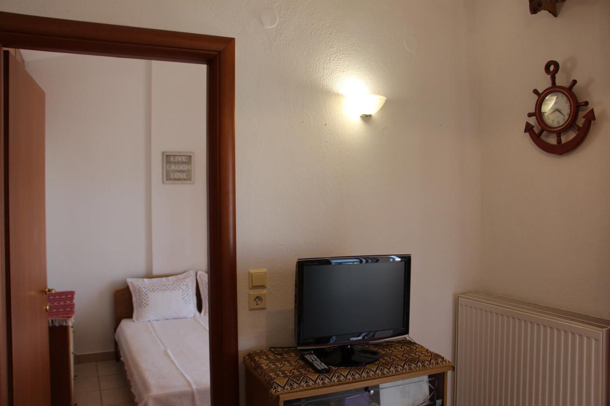 Matina'S Apartments Prínos Cameră foto