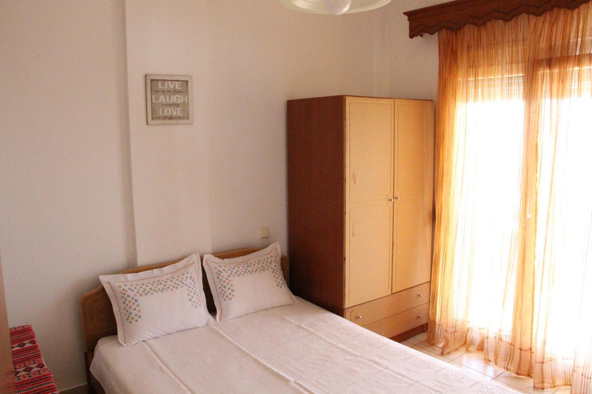 Matina'S Apartments Prínos Cameră foto
