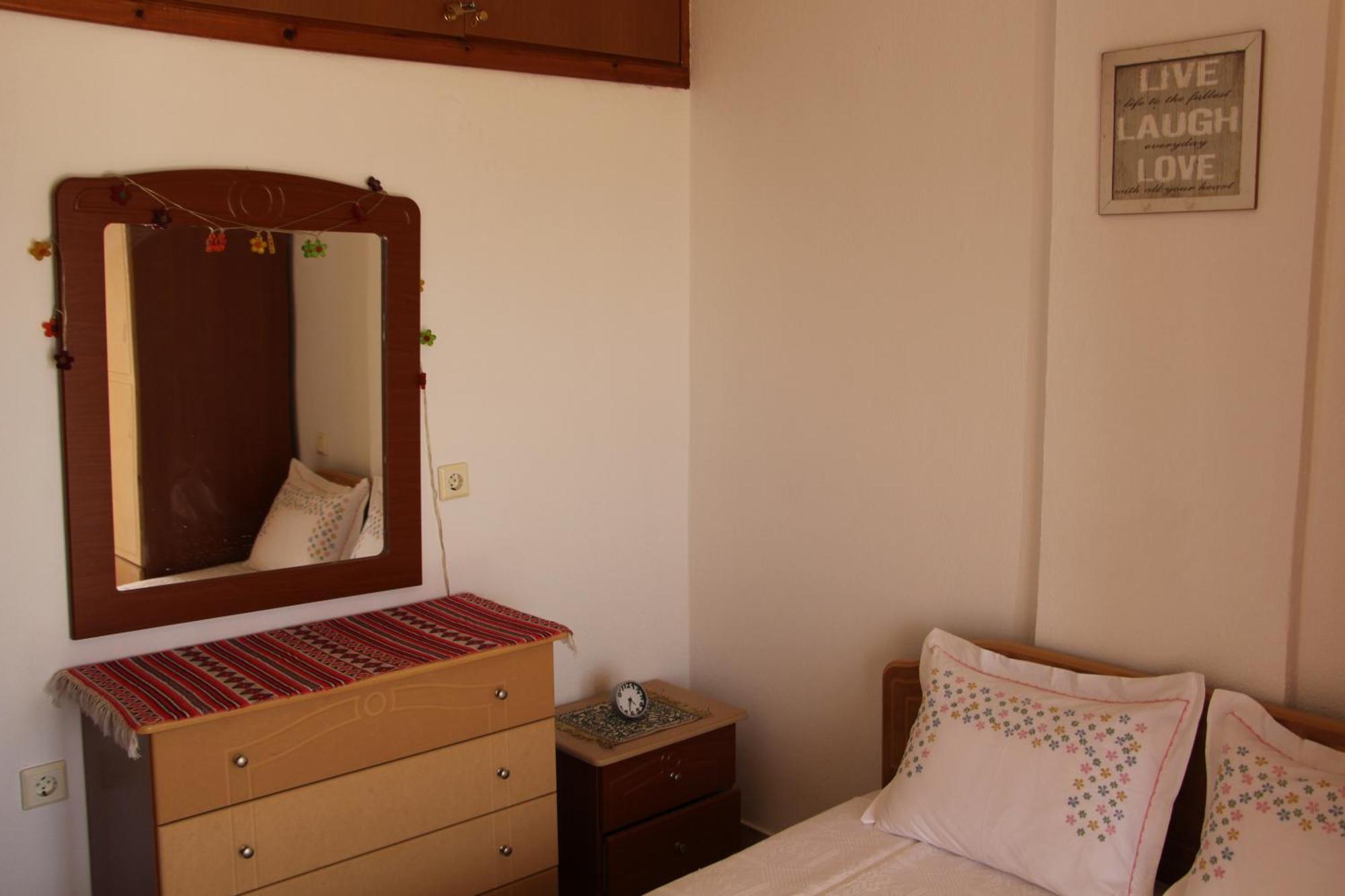 Matina'S Apartments Prínos Cameră foto